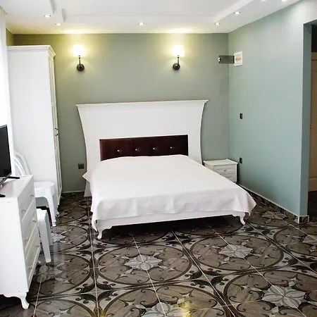 Riverside Vip аpartments 아파트호텔 2*