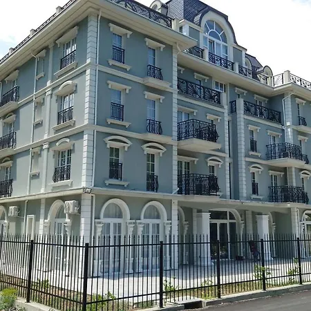 Riverside Vip аpartments 아파트호텔