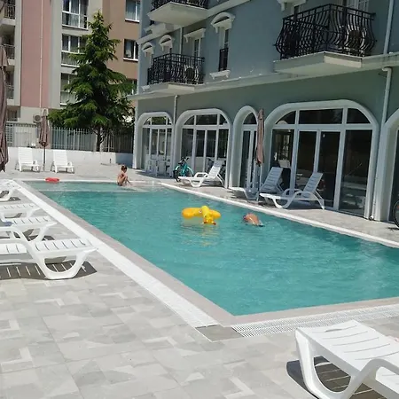 Riverside Vip аpartments 2* 써니비치